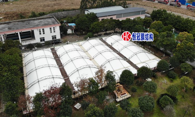 钢结构反吊膜造价如何核算？